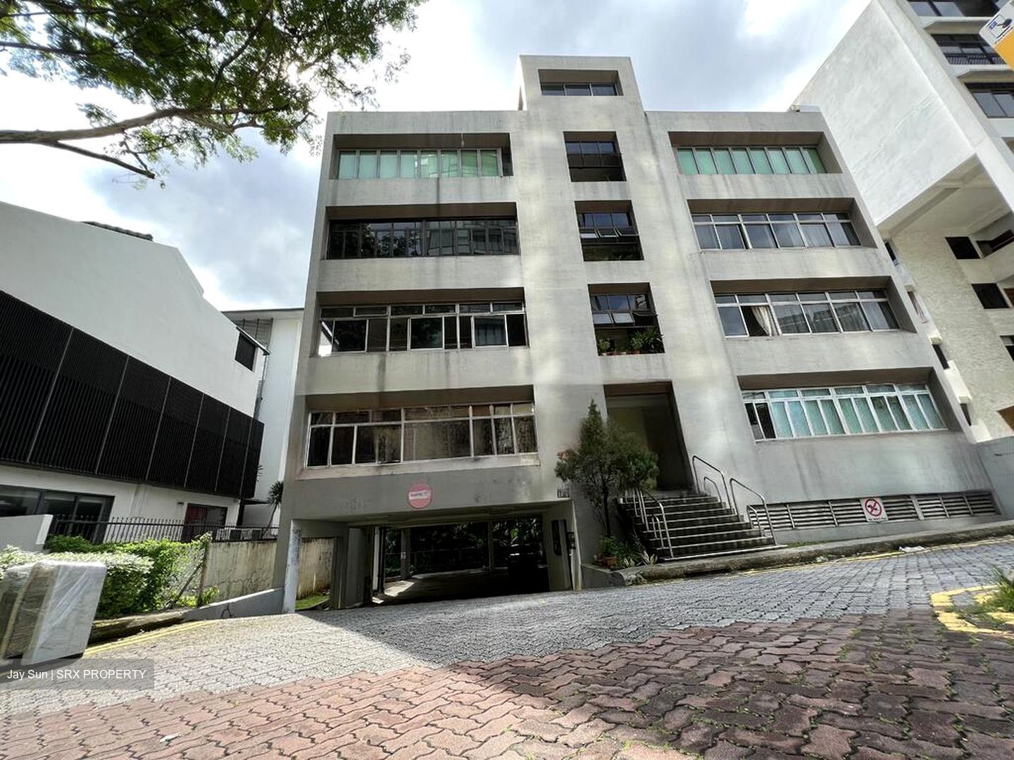 Emerald Apartments (D9), Apartment #458882501
